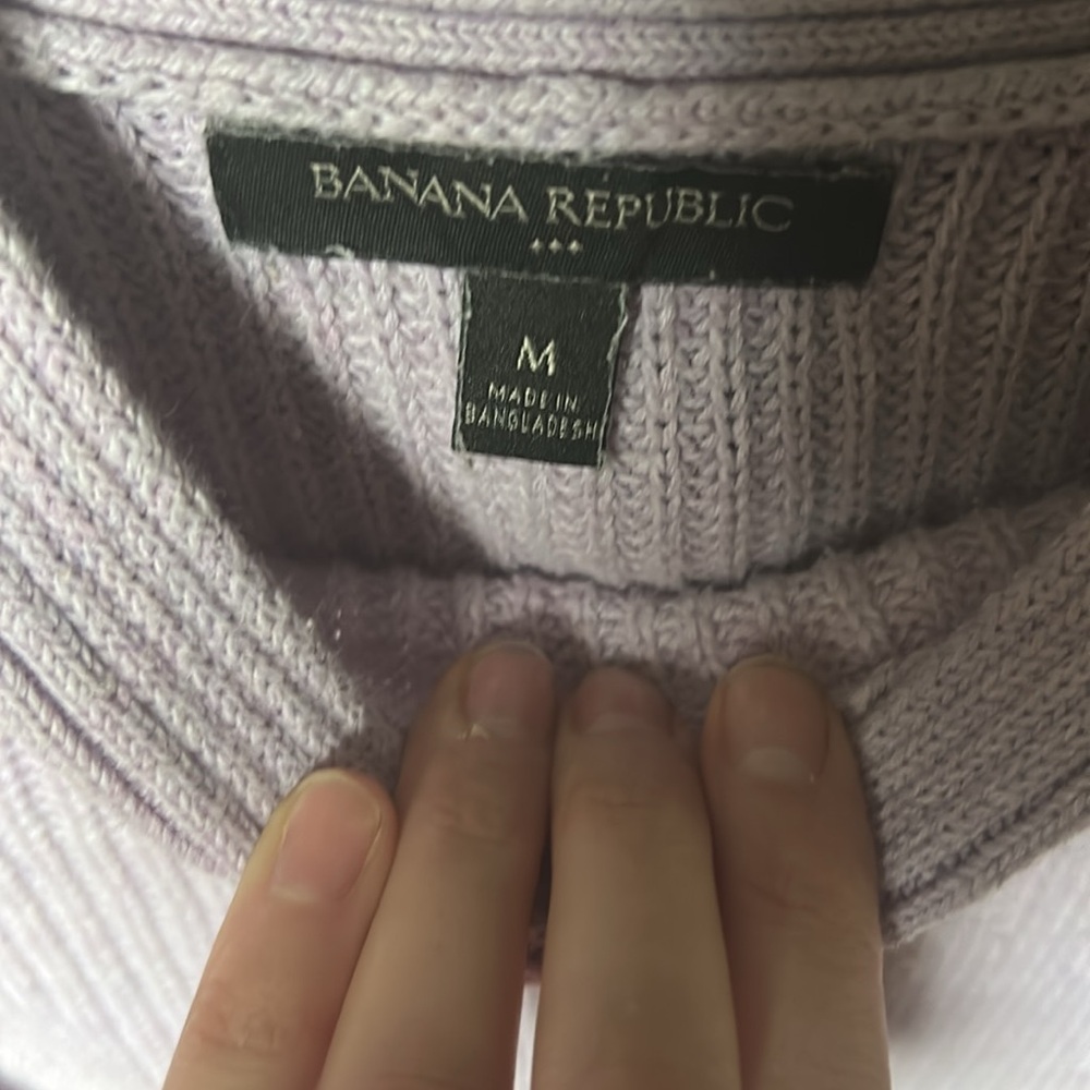 Banana Republic Women's Lavender Crop Sweater, yellow spot in the back shoulder - Picture 4 of 4